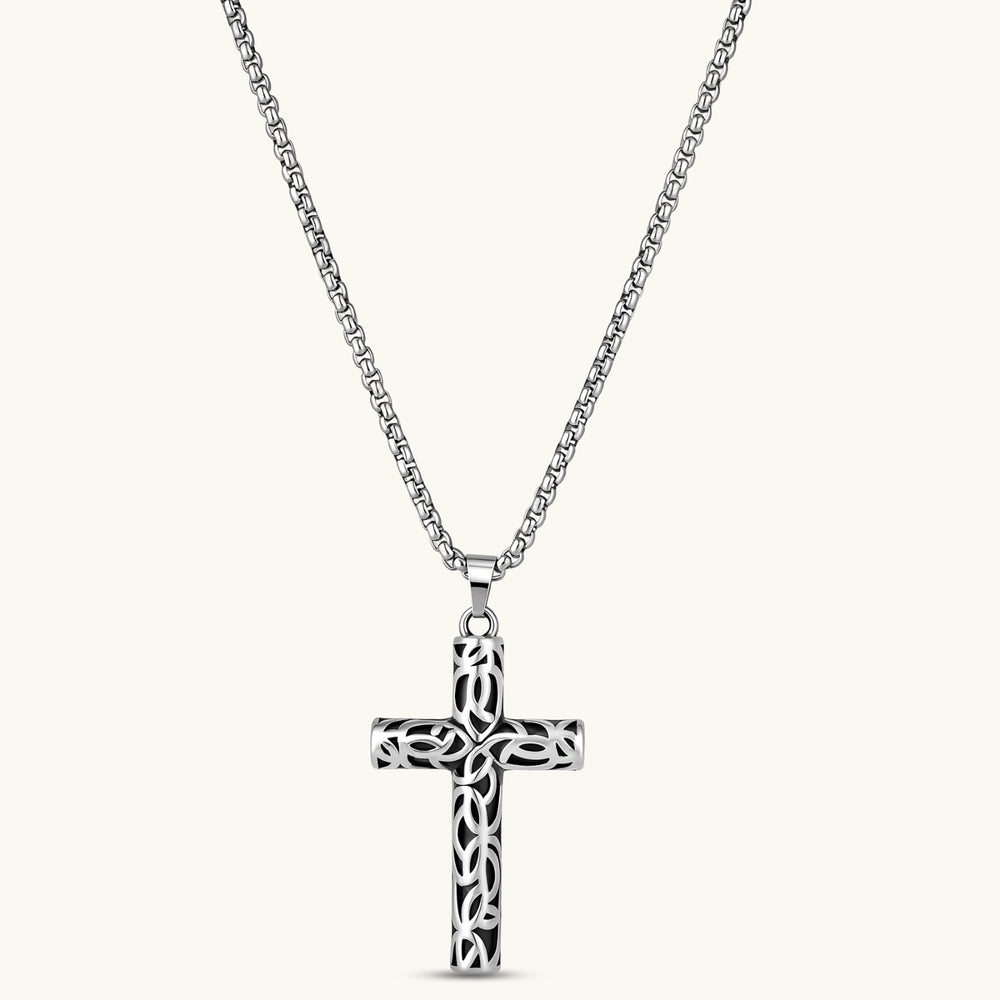 Collar con Cruz Celta